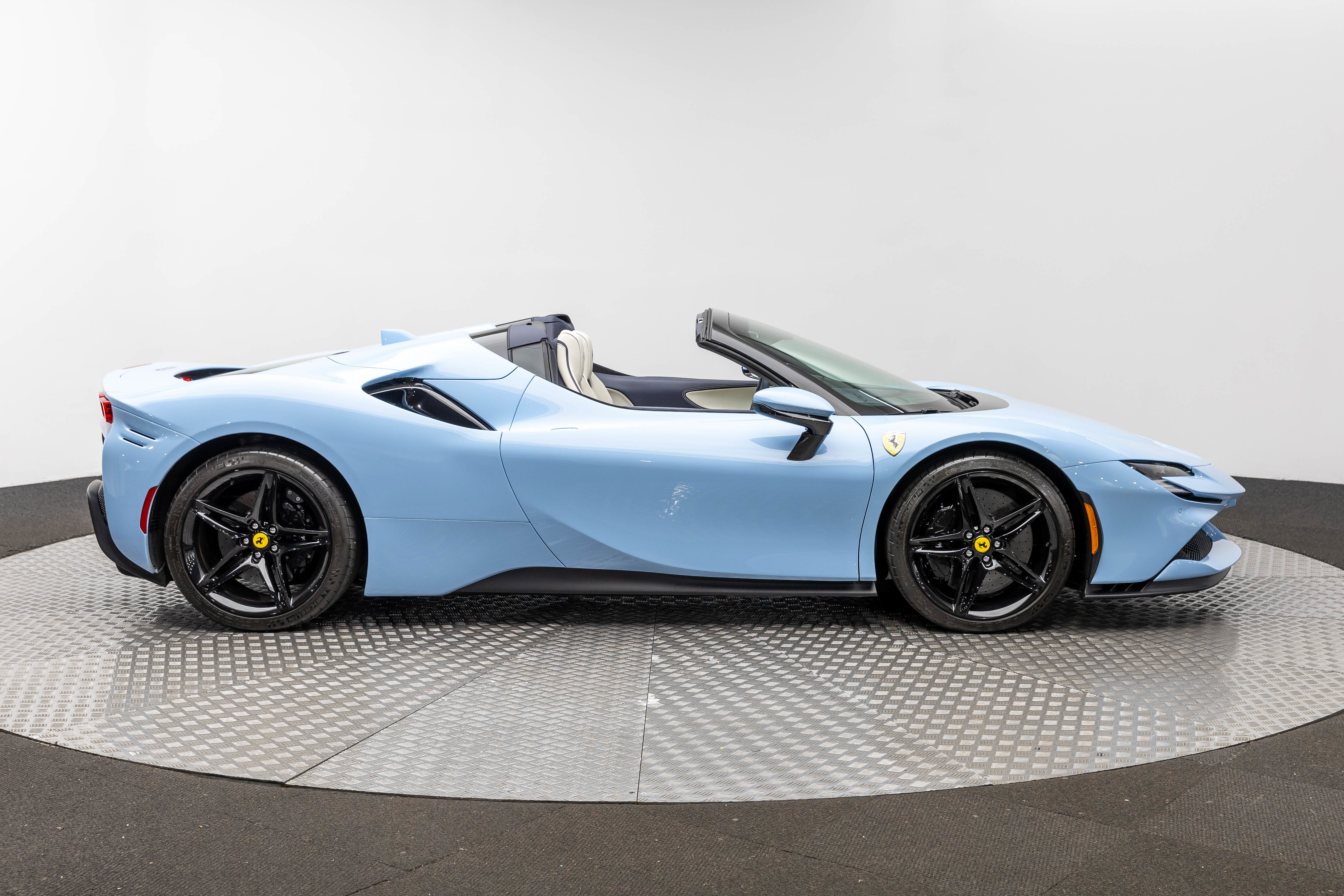 Certified 2024 Ferrari SF90 Spider image 9