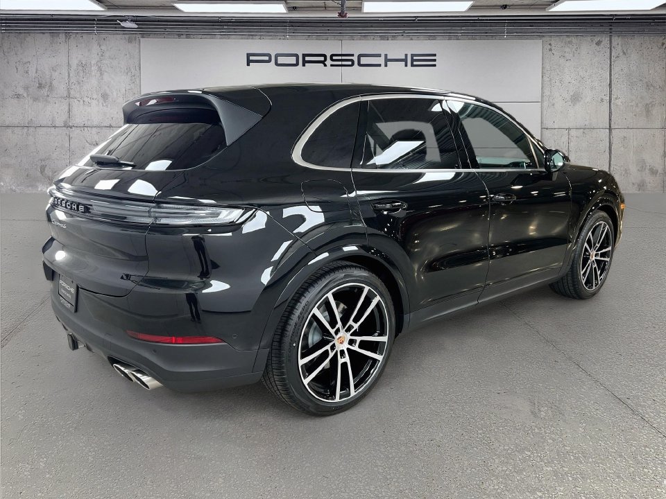 New 2026 Porsche Cayenne S AWD/4WD image 9