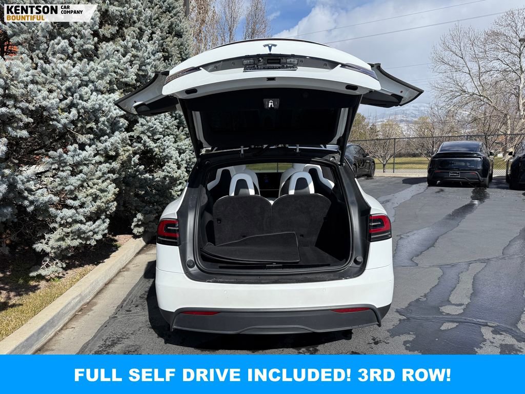 Used 2022 Tesla Model X image 35