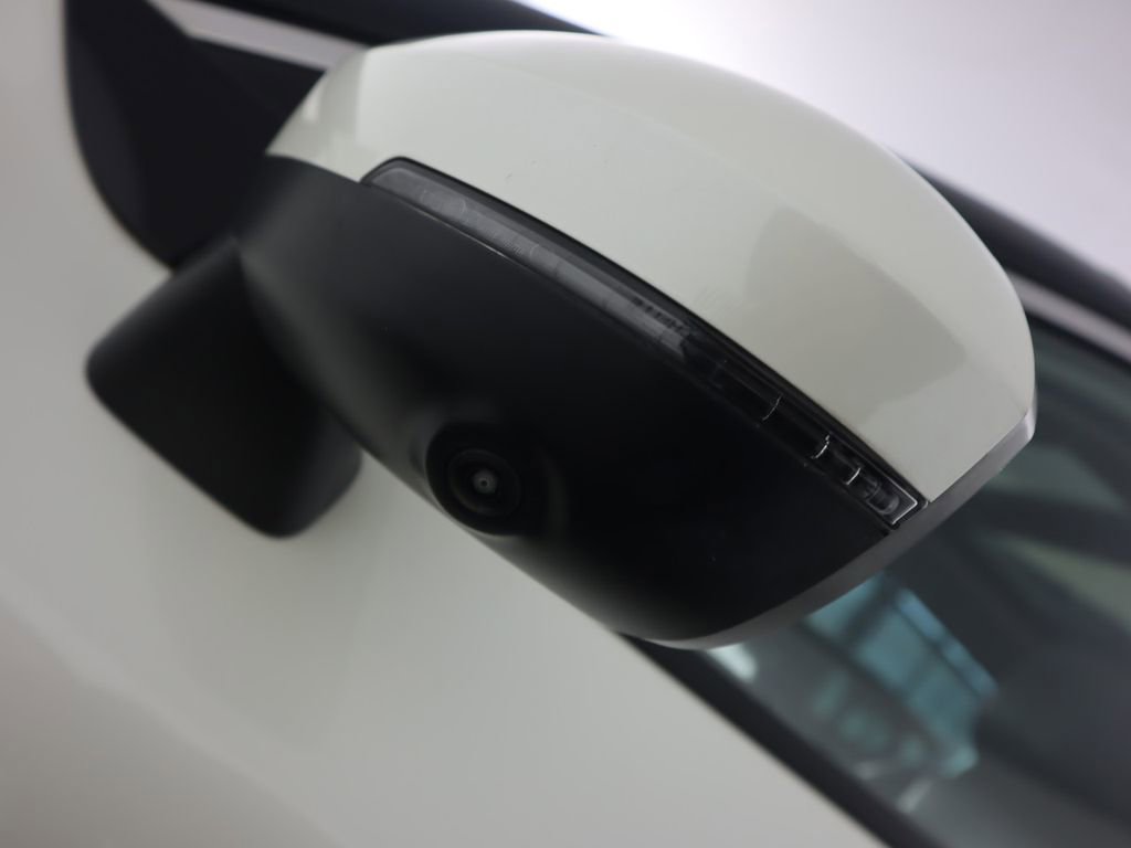 Used 2021 Nissan Rogue Platinum AWD/4WD image 36