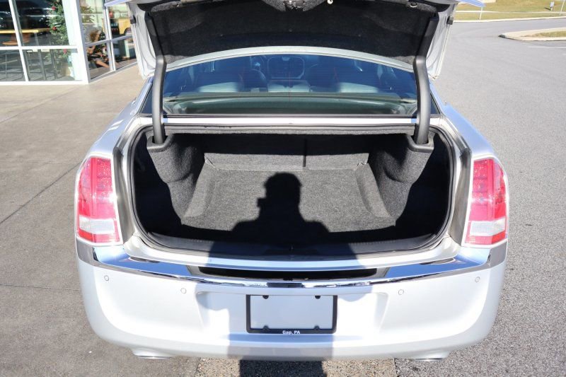Used 2012 Chrysler 300 Limited image 17