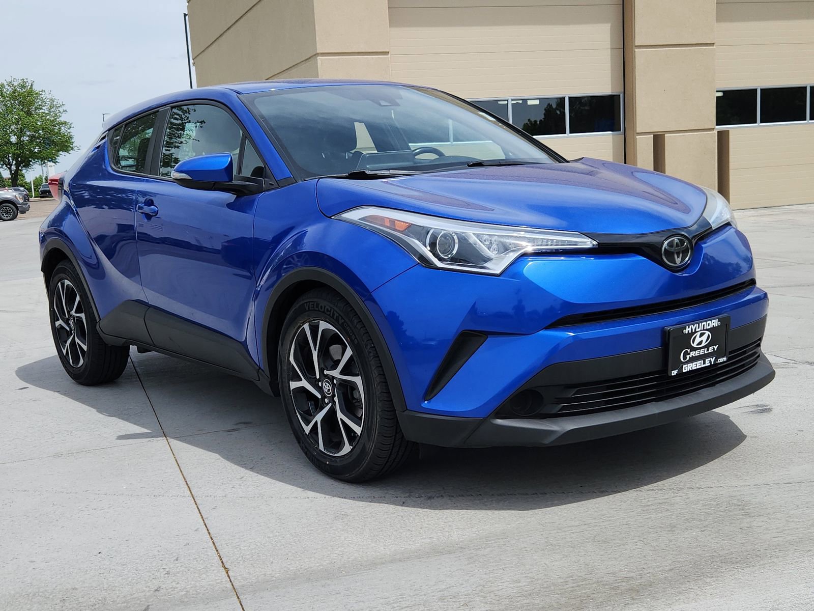 Used 2019 Toyota C-HR XLE FWD image 7