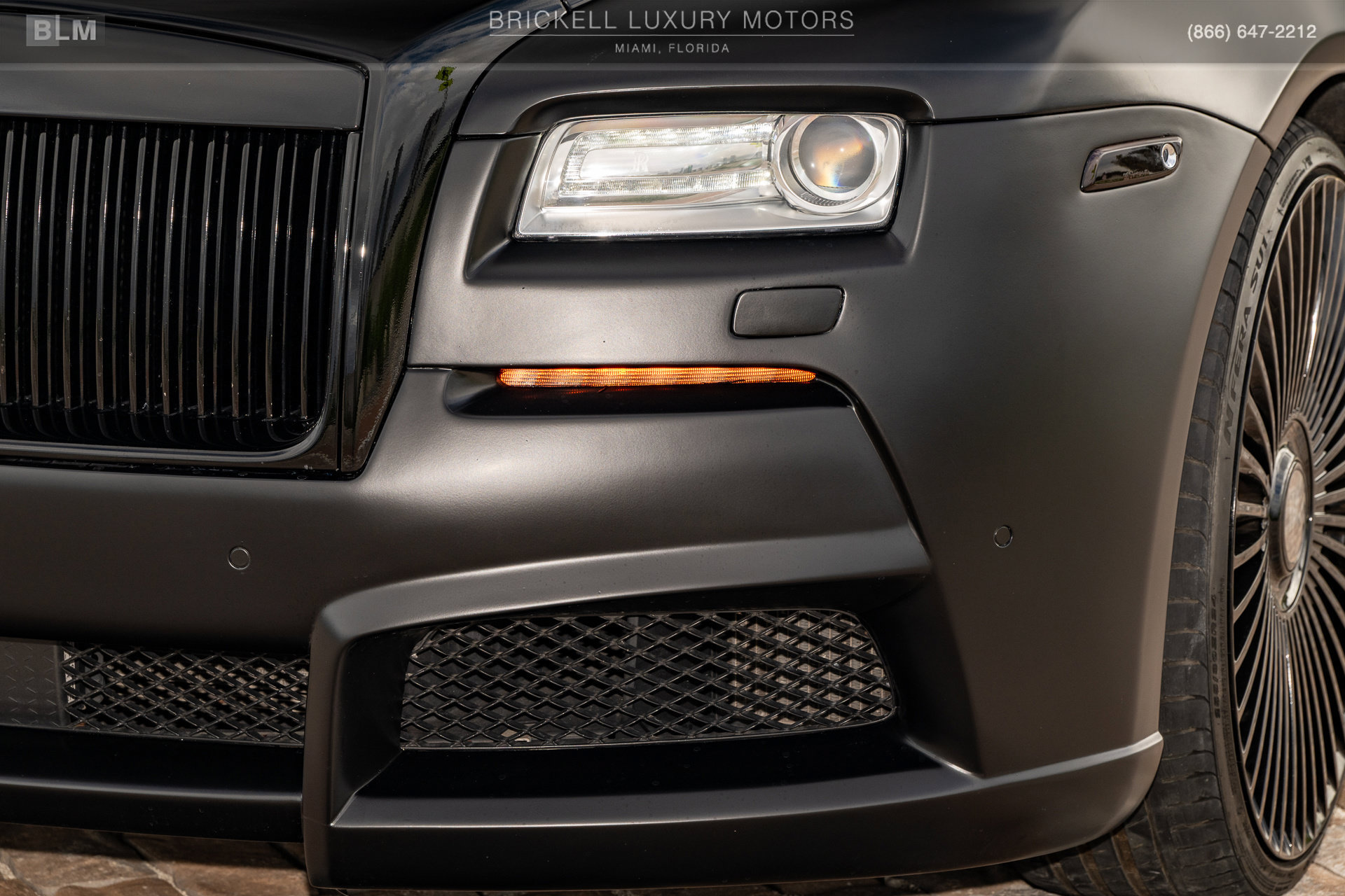 Used 2015 Rolls-Royce Wraith RWD image 58