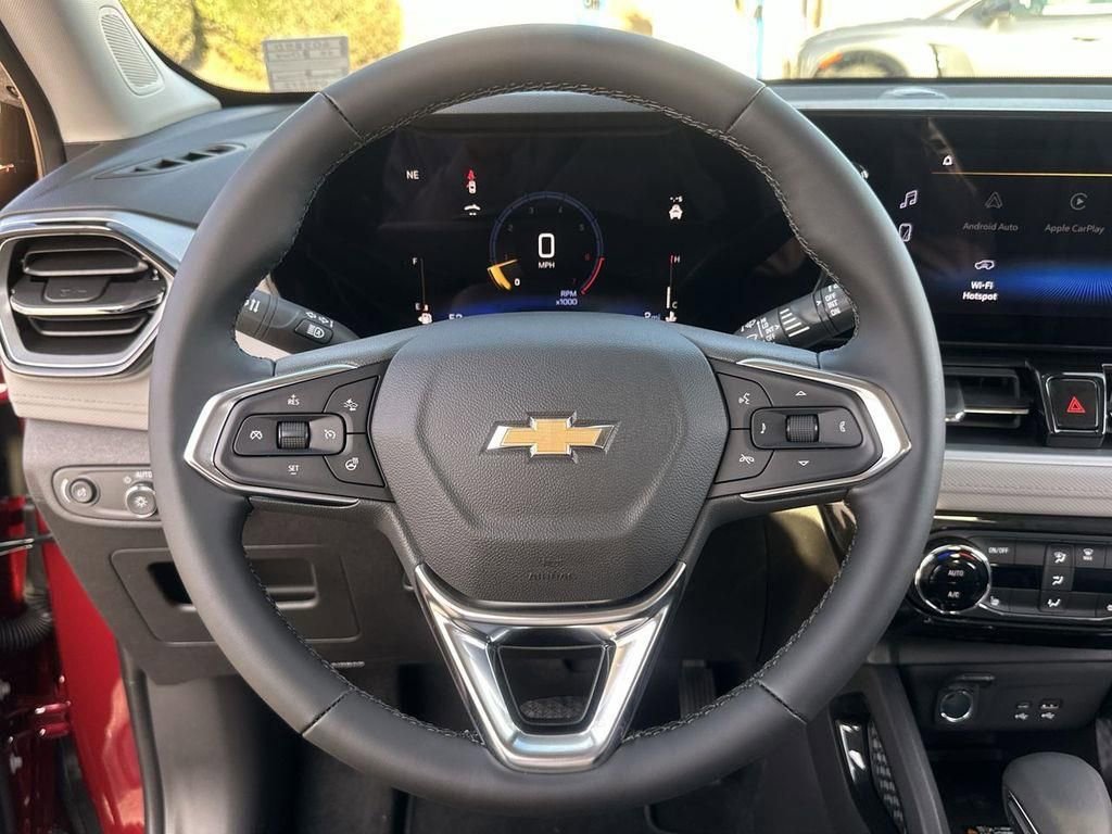 New 2025 Chevrolet TrailBlazer LT w/ Convenience Package image 15