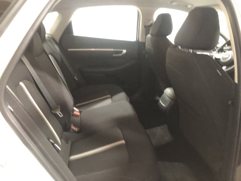 Used 2025 Hyundai Sonata SE image 11