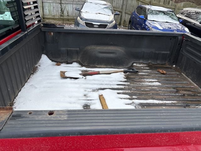 Used 2015 Ford F250 XL w/ Power Equipment Group image 22