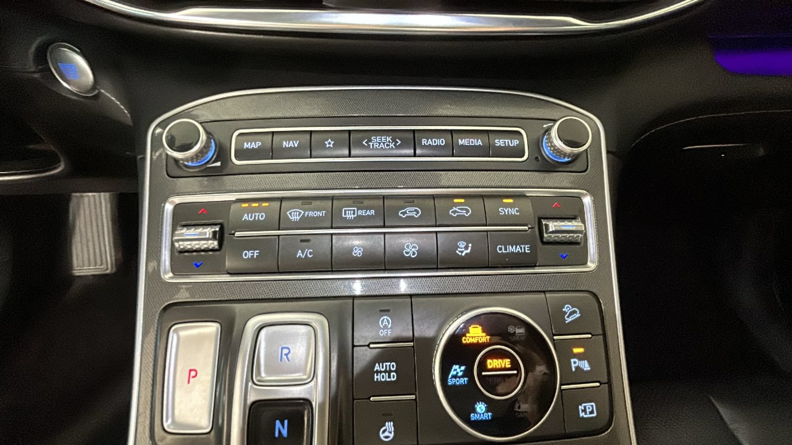 Used 2021 Hyundai Santa Fe Calligraphy AWD/4WD image 26