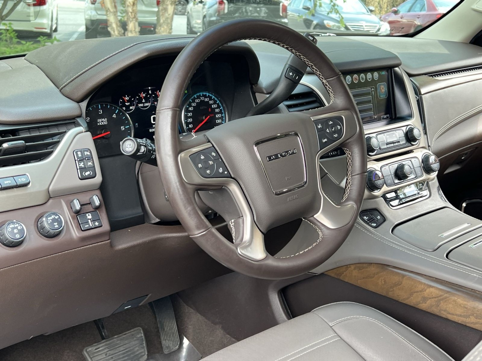 Used 2020 GMC Yukon Denali w/ Denali Ultimate Package AWD/4WD image 15