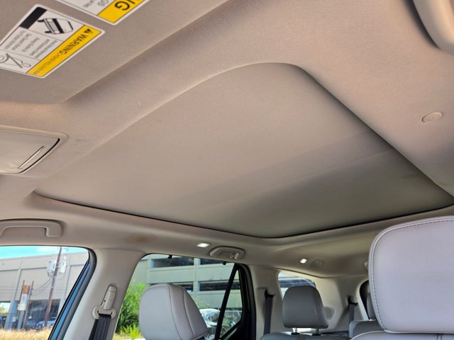 Used 2024 Honda Pilot Touring image 12