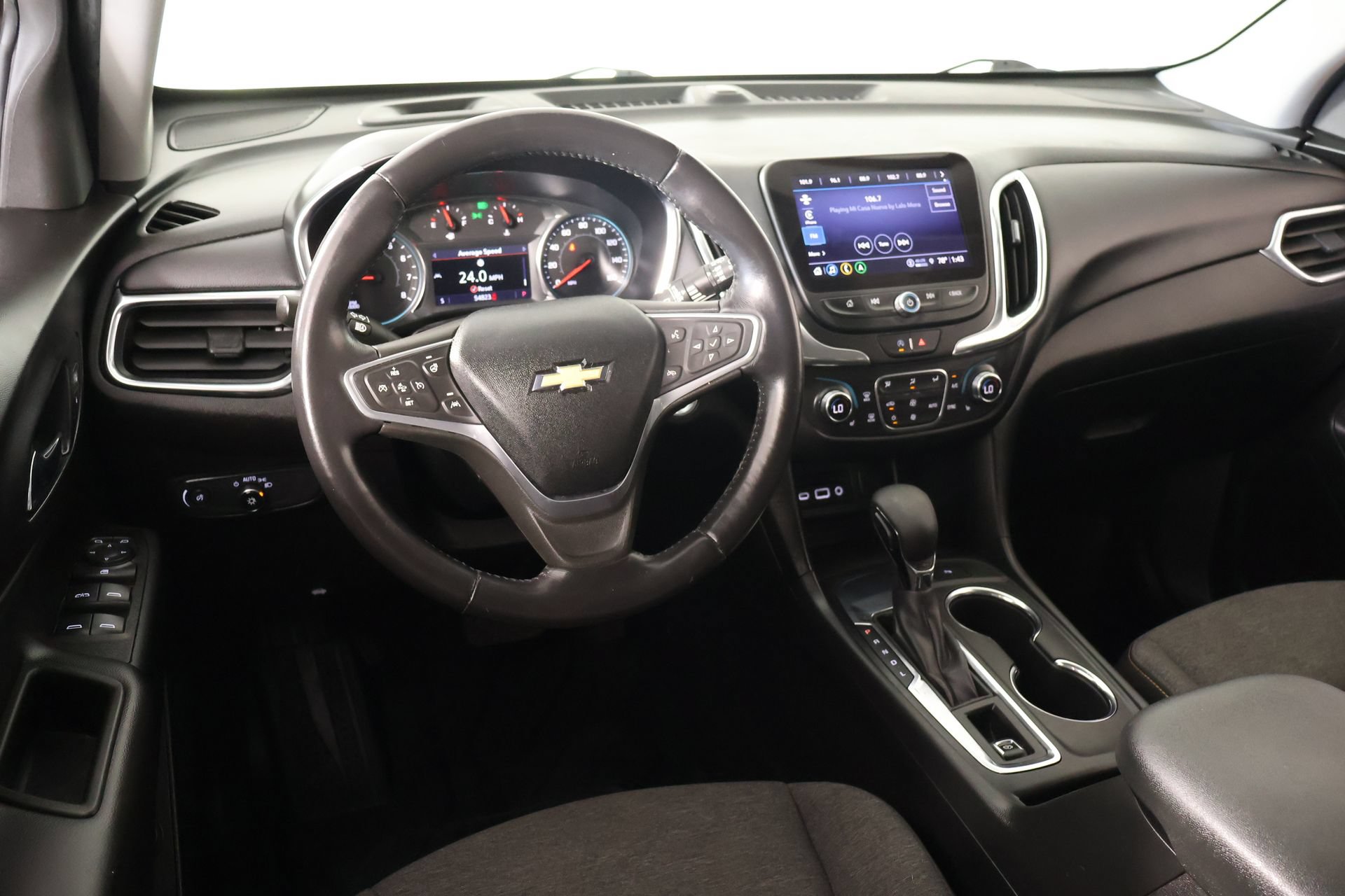 Used 2022 Chevrolet Equinox LT FWD image 2