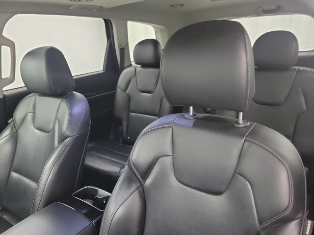 Certified 2022 Kia Telluride S FWD image 17