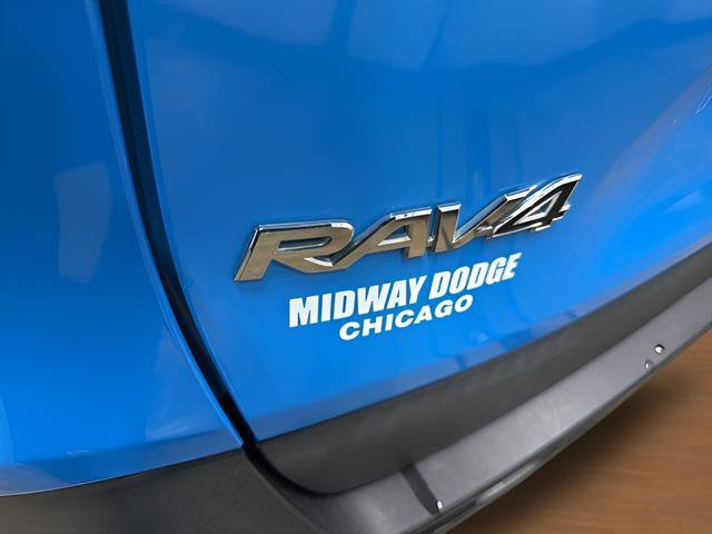 Used 2019 Toyota RAV4 LE w/ All Weather Liner Package AWD/4WD image 8