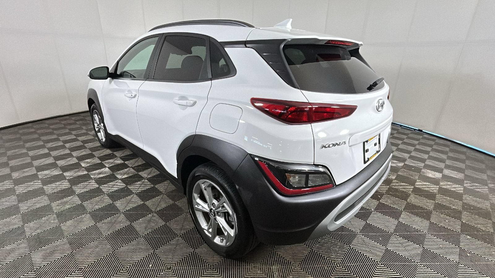 Certified 2023 Hyundai Kona SEL w/ Convenience Package AWD/4WD image 5