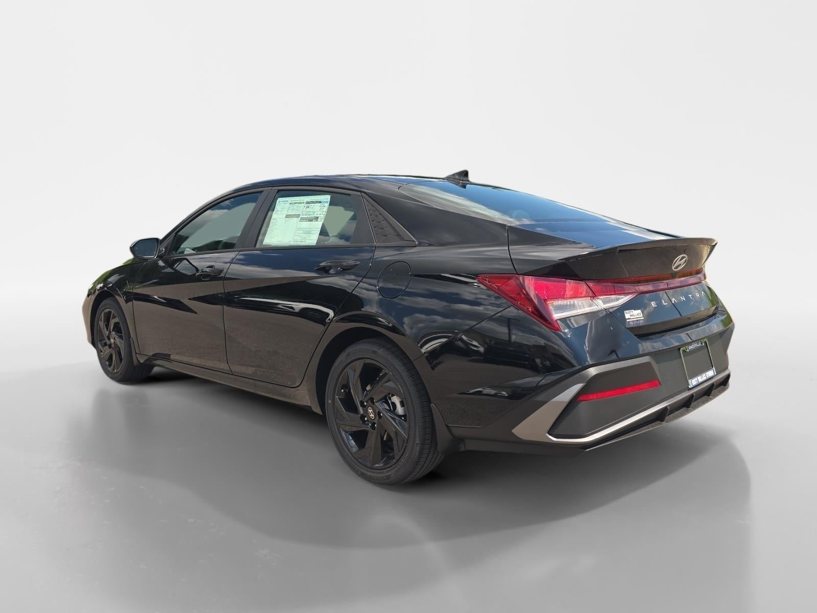 New 2026 Hyundai Elantra SEL Sport FWD image 5