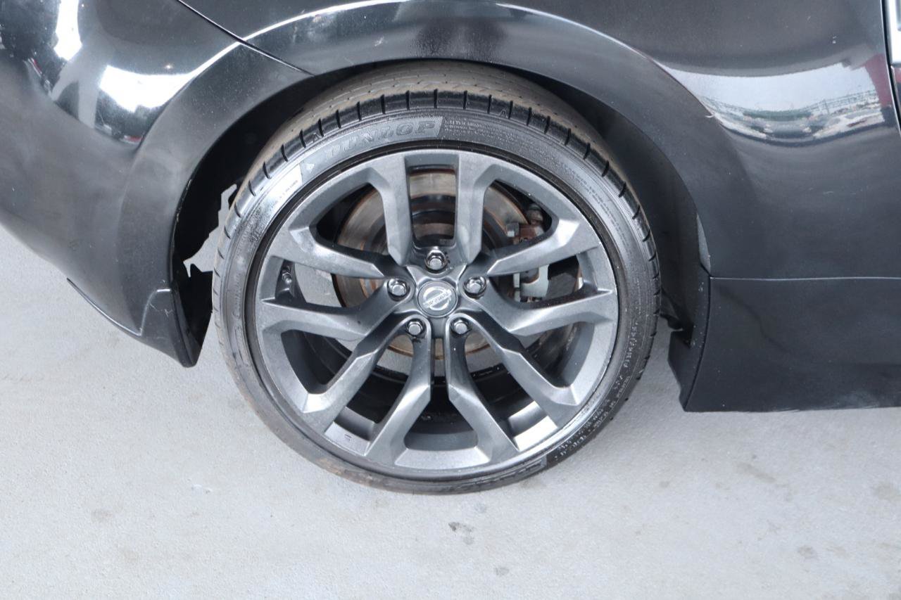 Used 2017 Nissan 370Z Coupe RWD image 5