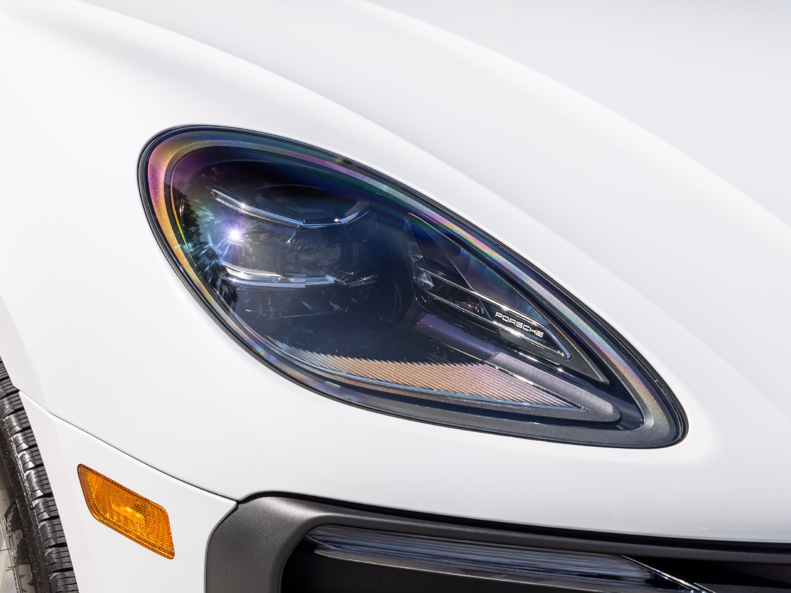Certified 2026 Porsche Macan AWD/4WD image 15