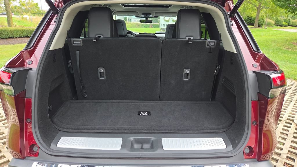 Used 2023 INFINITI QX60 Luxe w/ Cargo Package AWD/4WD image 13