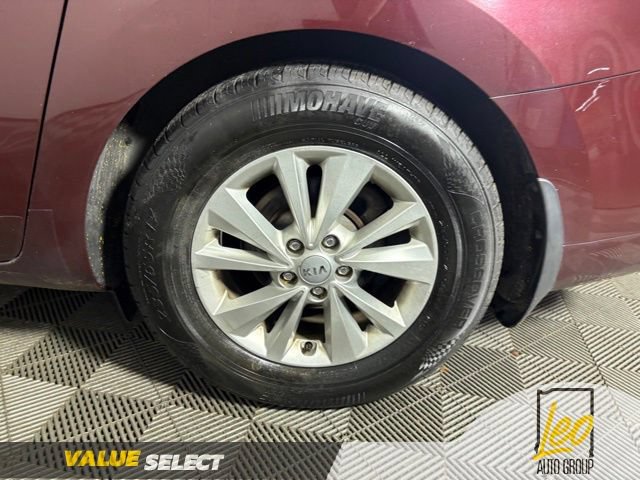 Used 2016 Kia Sedona LX w/ LX Essentials Premium Package FWD image 24