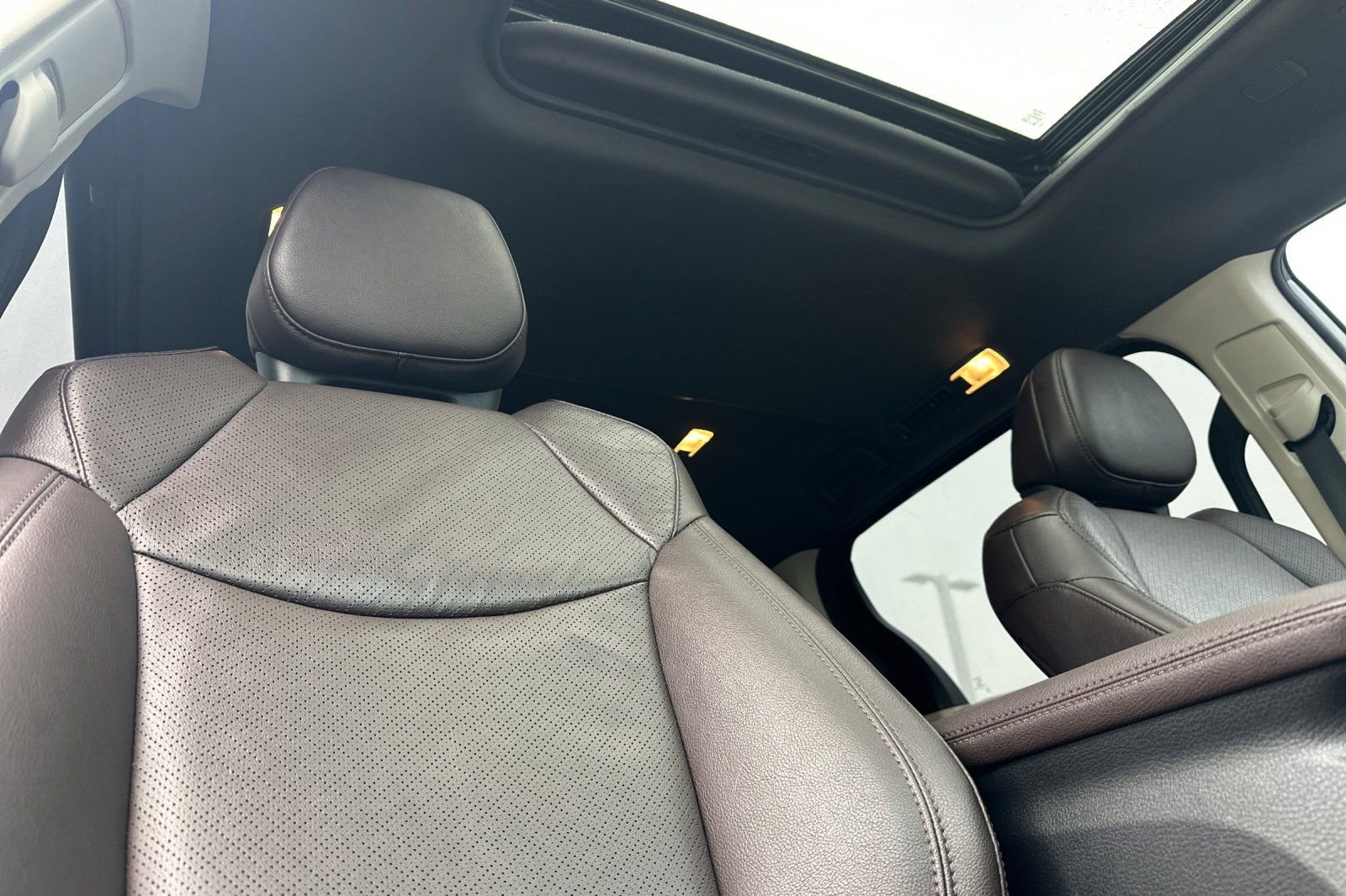 Used 2023 Toyota Sienna Platinum image 20