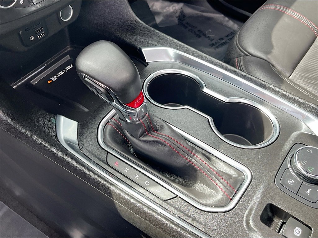 Used 2023 Chevrolet Traverse RS image 17