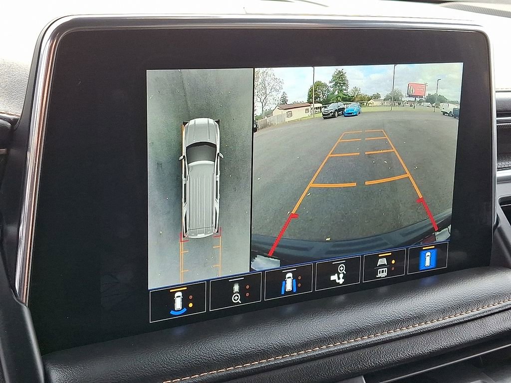 Used 2023 GMC Yukon AT4 w/ AT4 Premium Package image 23