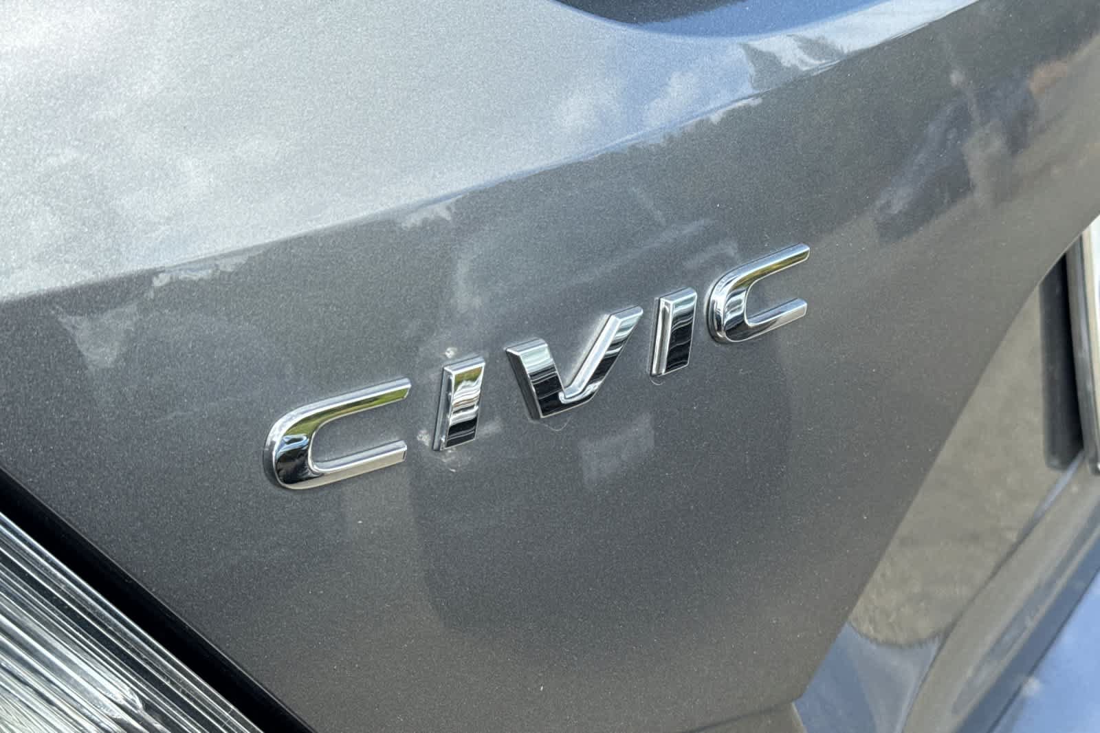 Used 2019 Honda Civic EX image 7