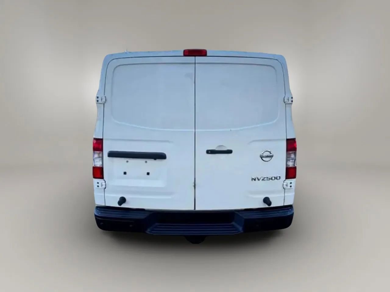 Used 2018 Nissan NV 2500 SV RWD image 8