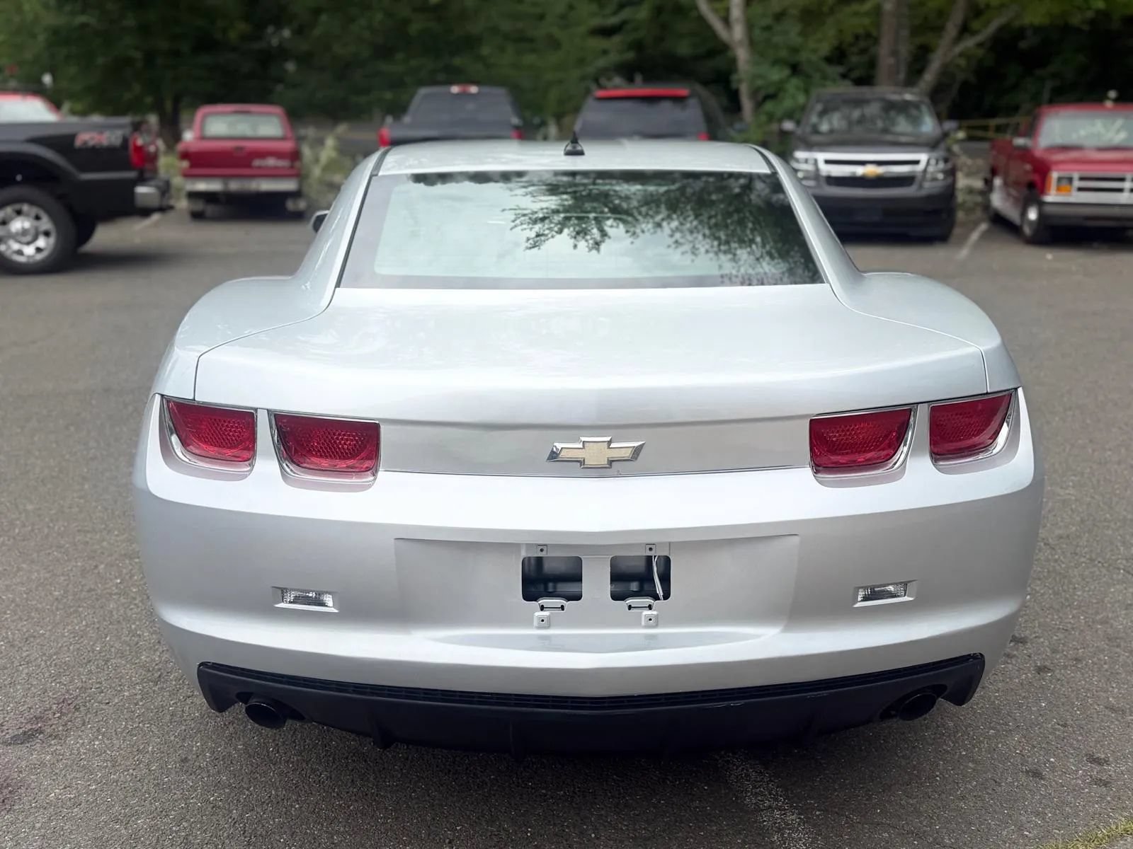 Used 2011 Chevrolet Camaro LS RWD image 6