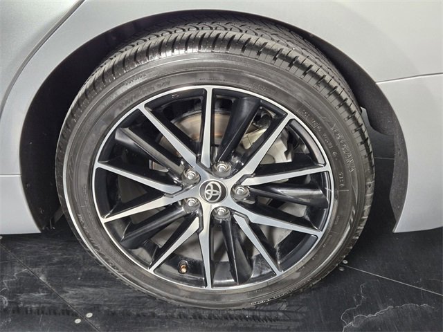 Used 2021 Toyota Camry SE image 11