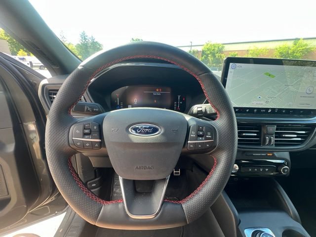 Used 2024 Ford Escape ST-Line w/ Tech Pack #1 AWD/4WD image 30