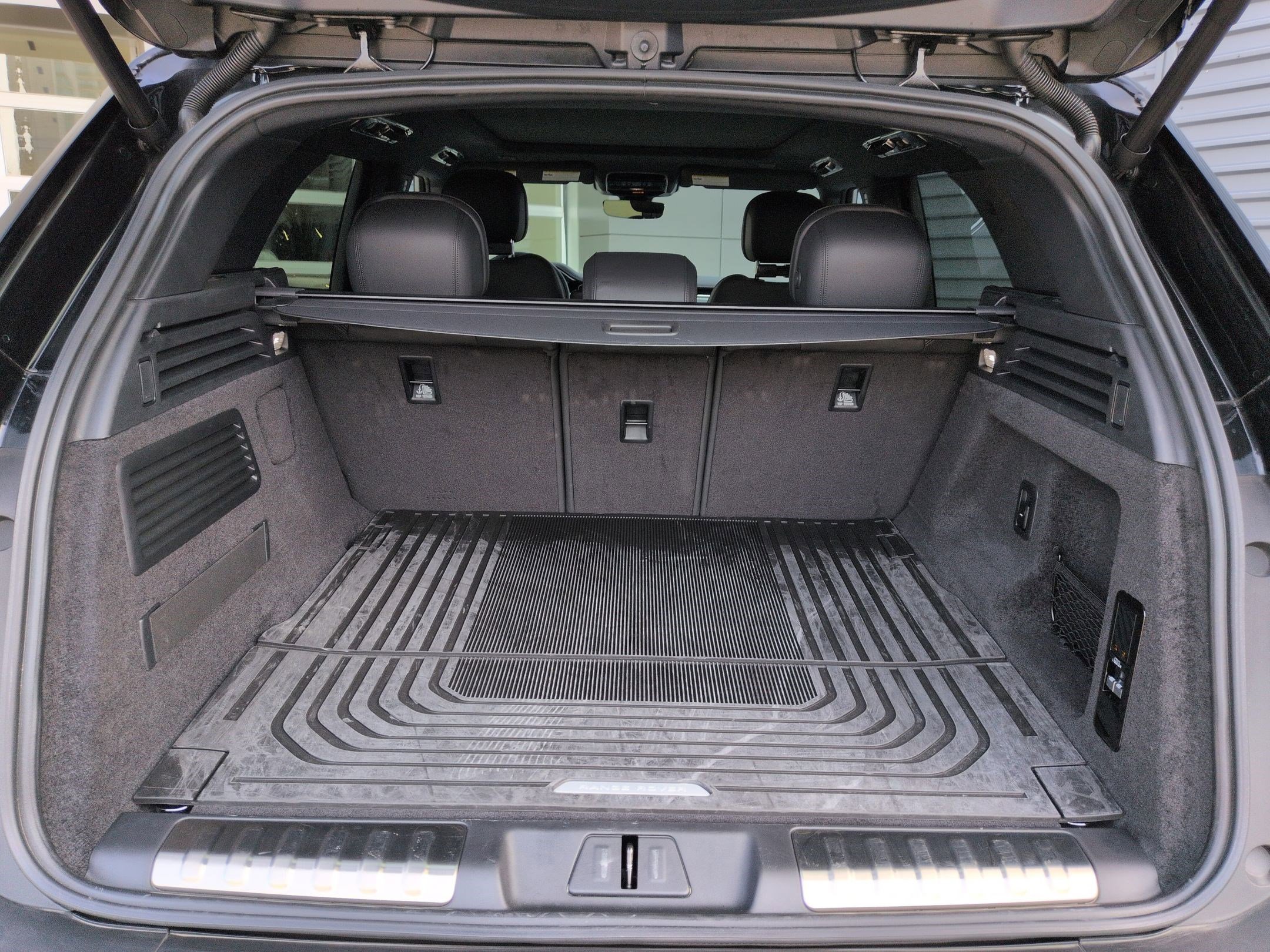 Used 2024 Land Rover Range Rover Sport Dynamic SE image 28