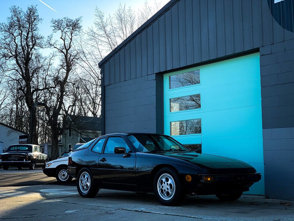 Used 1987 Porsche 924 S RWD image 11