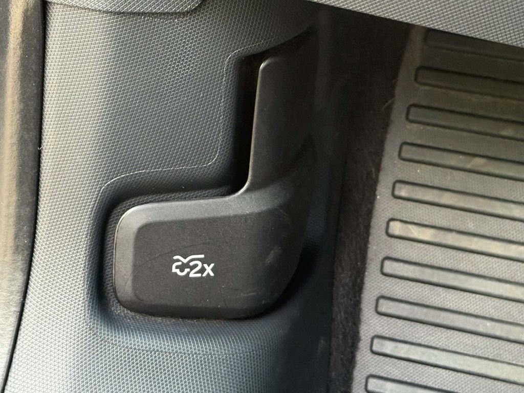 Used 2023 Ford Mustang Mach-E Premium AWD/4WD image 31