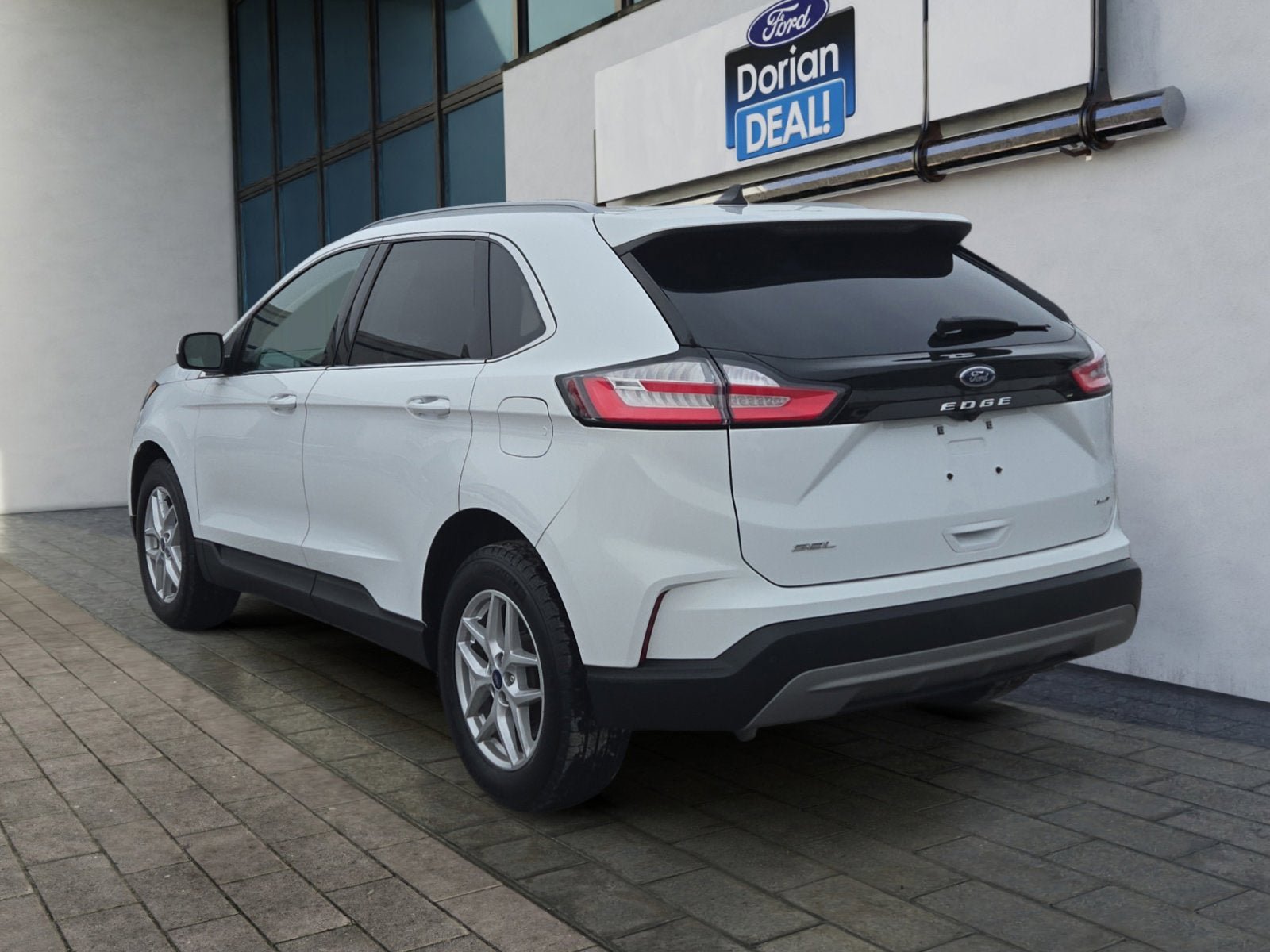 Certified 2022 Ford Edge SEL w/ Convenience Package AWD/4WD image 5