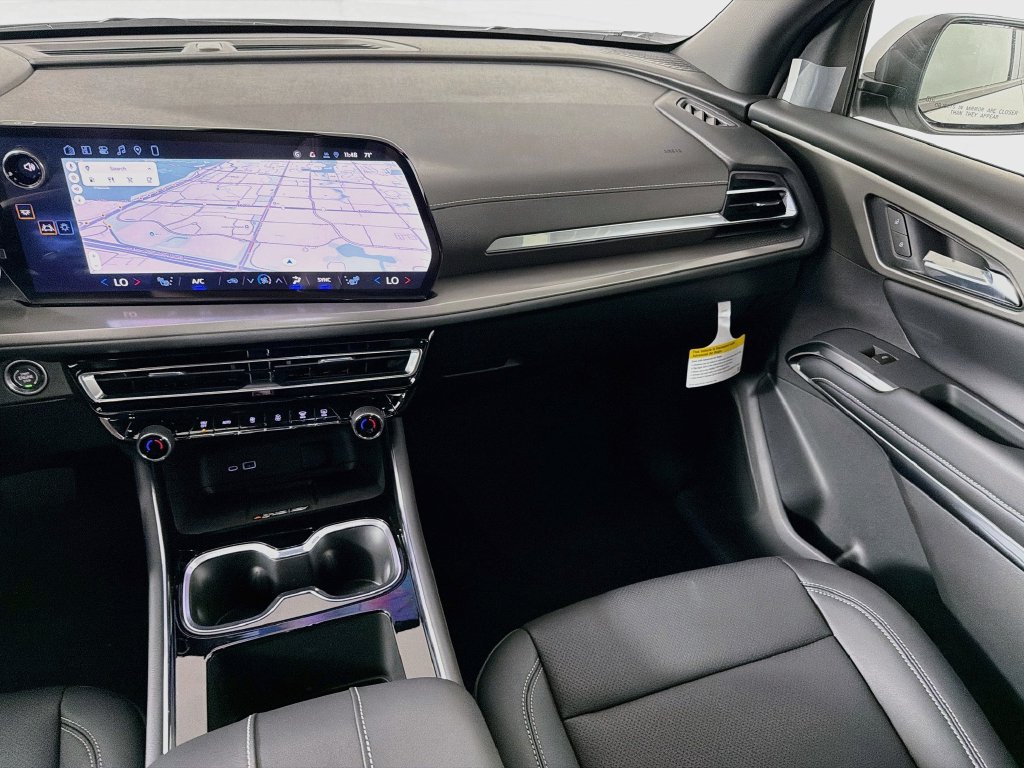 New 2027 Chevrolet Traverse LT w/ Driver Confidence Package AWD/4WD image 24