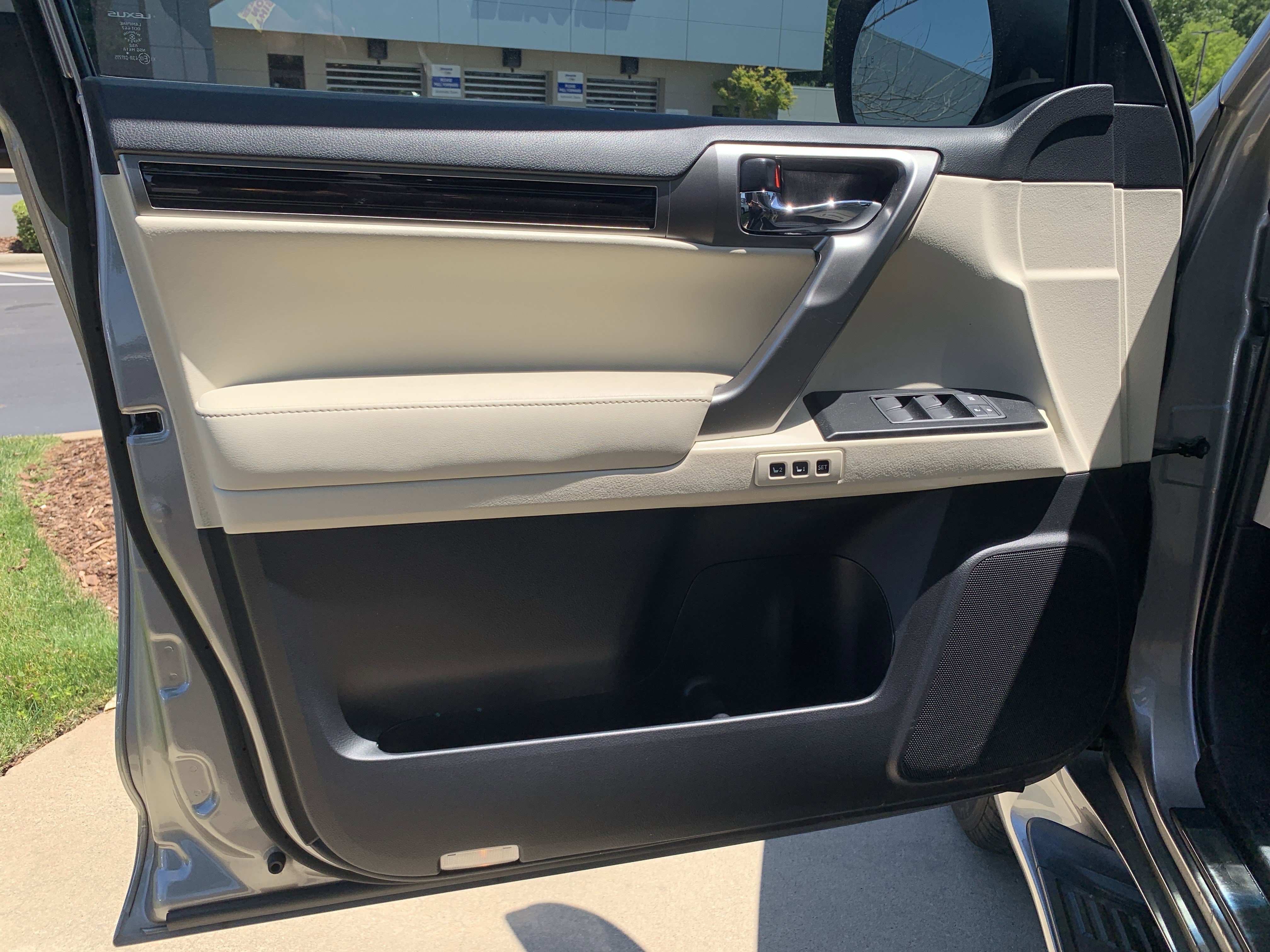 Used 2023 Lexus GX 460 Premium AWD/4WD image 14