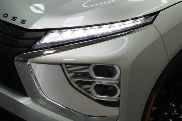 New 2026 Mitsubishi Eclipse Cross LE AWD/4WD image 2