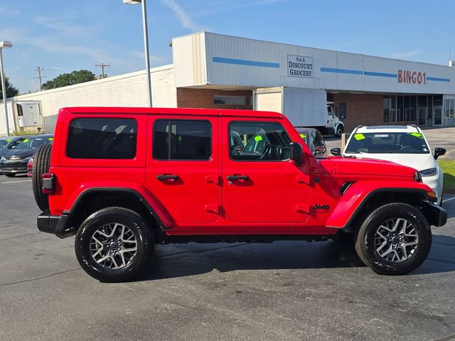 Used 2025 Jeep Wrangler Unlimited Sahara AWD/4WD video 2