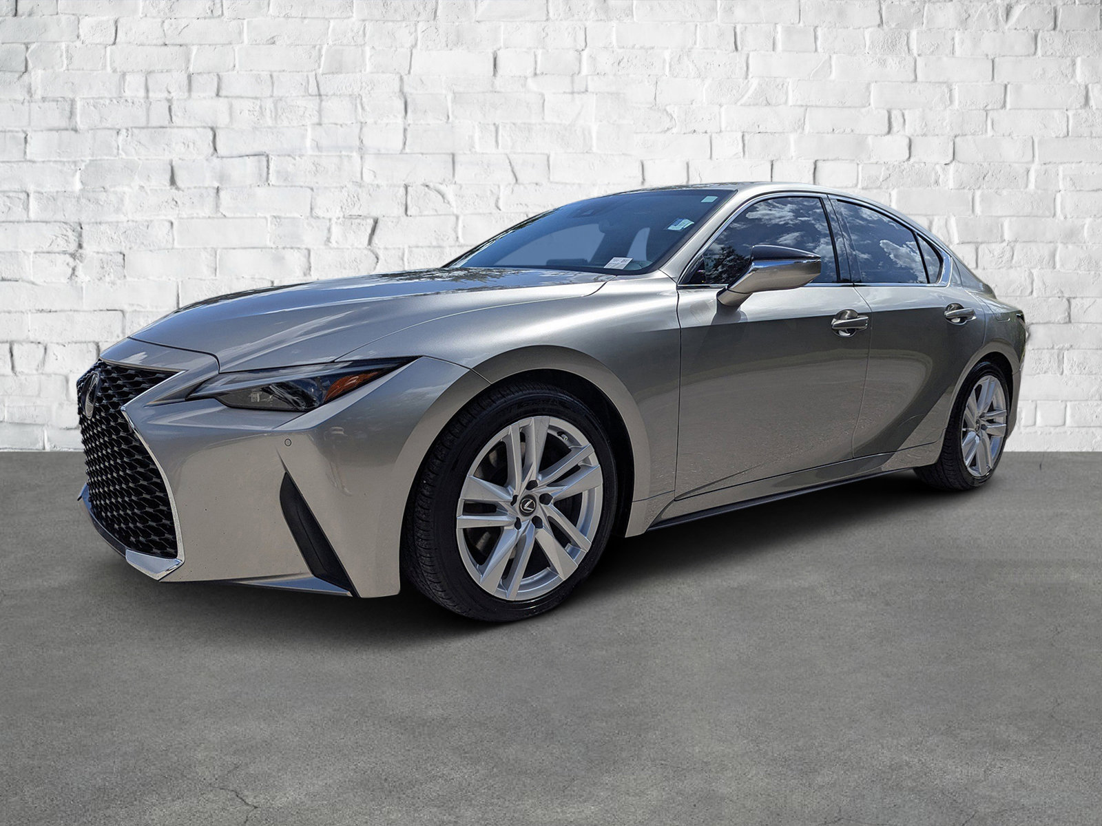 Used 2023 Lexus IS 300 w/ Comfort Package image 8