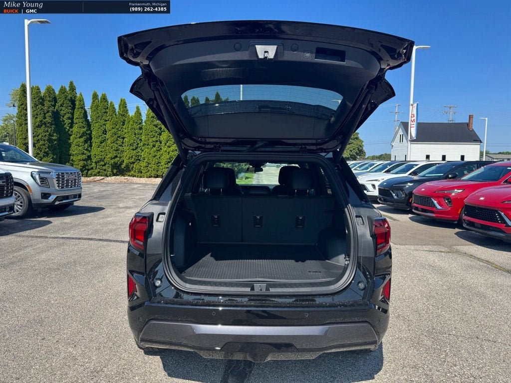New 2027 GMC Terrain AT4 w/ Convenience Package III AWD/4WD image 5