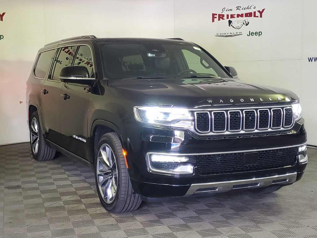 Used 2024 Jeep Wagoneer L Series III w/ Premium Group I AWD/4WD image 2