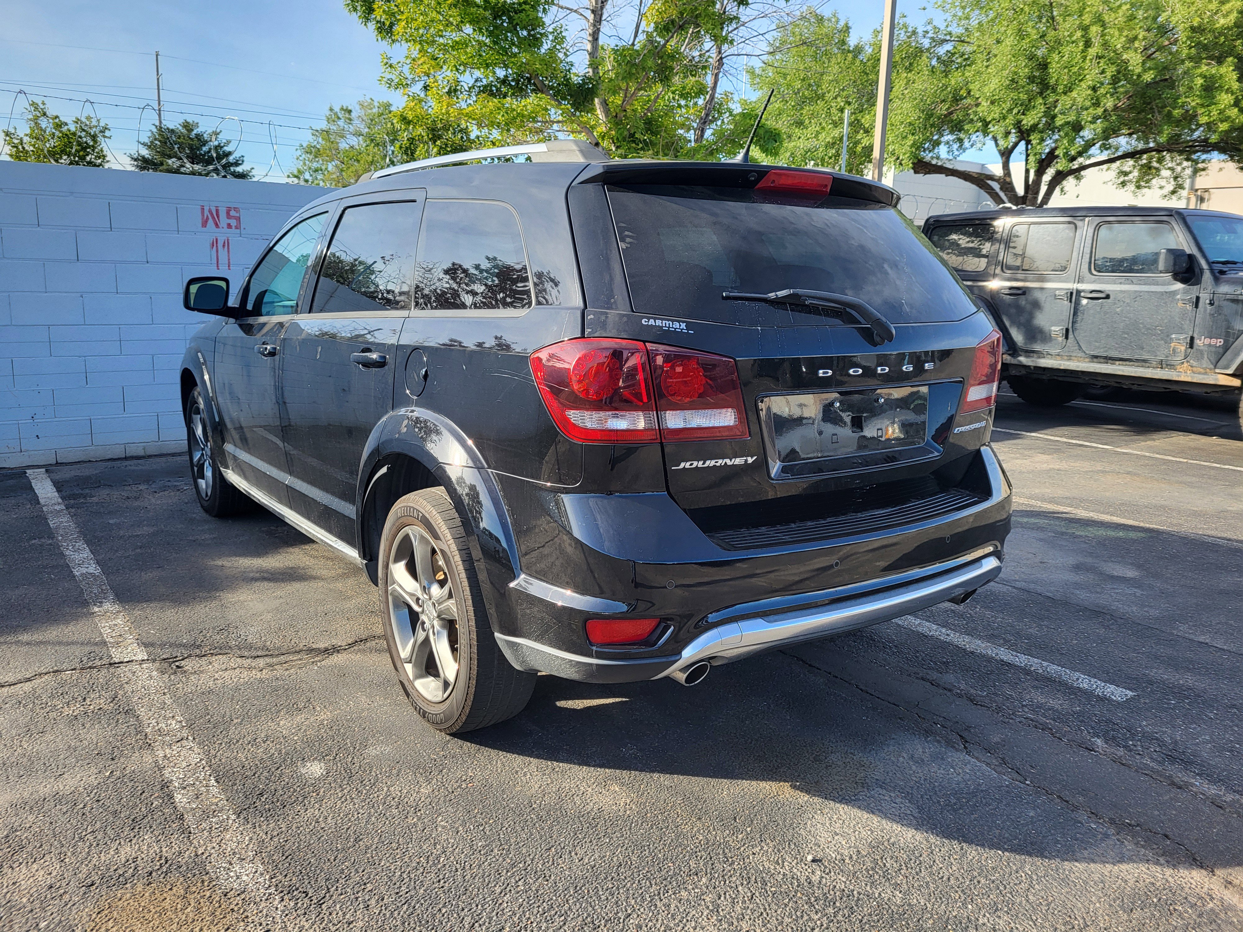 Used 2015 Dodge Journey Crossroad w/ Flexible Seating Group FWD image 30