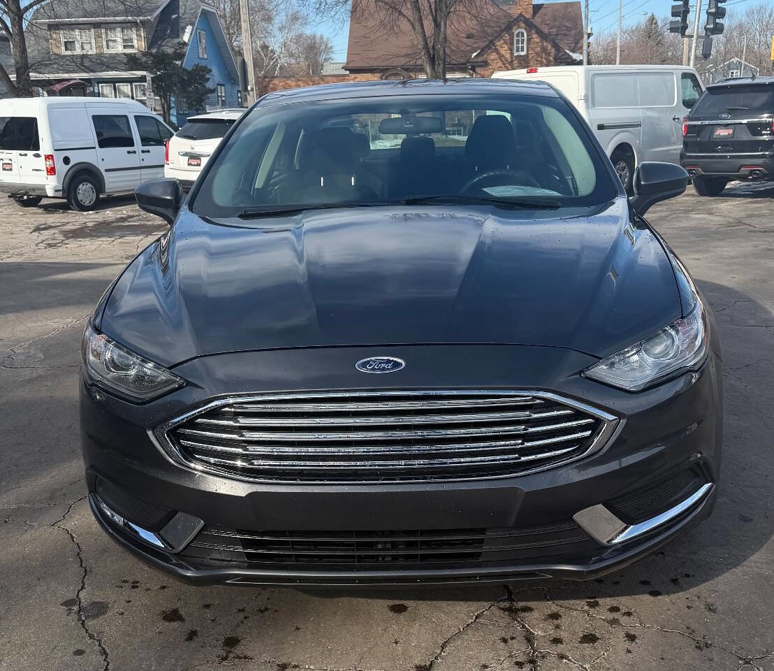 Used 2018 Ford Fusion SE image 6