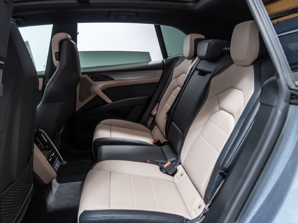 New 2026 Porsche Cayenne Electric AWD/4WD image 28