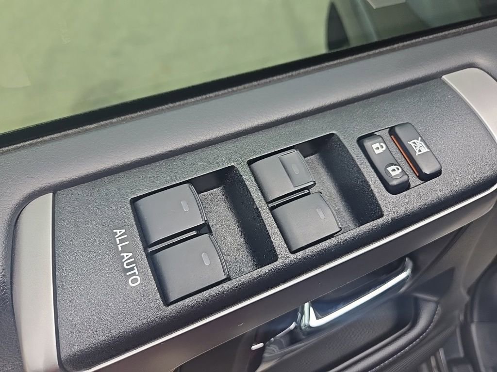 Used 2024 Toyota 4Runner SR5 Premium w/ Moonroof Package RWD image 15