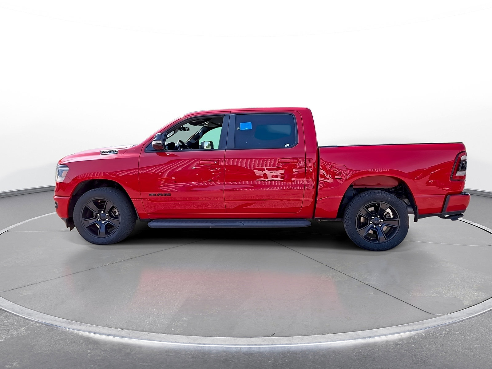 Used 2021 RAM 1500 Big Horn AWD/4WD image 5