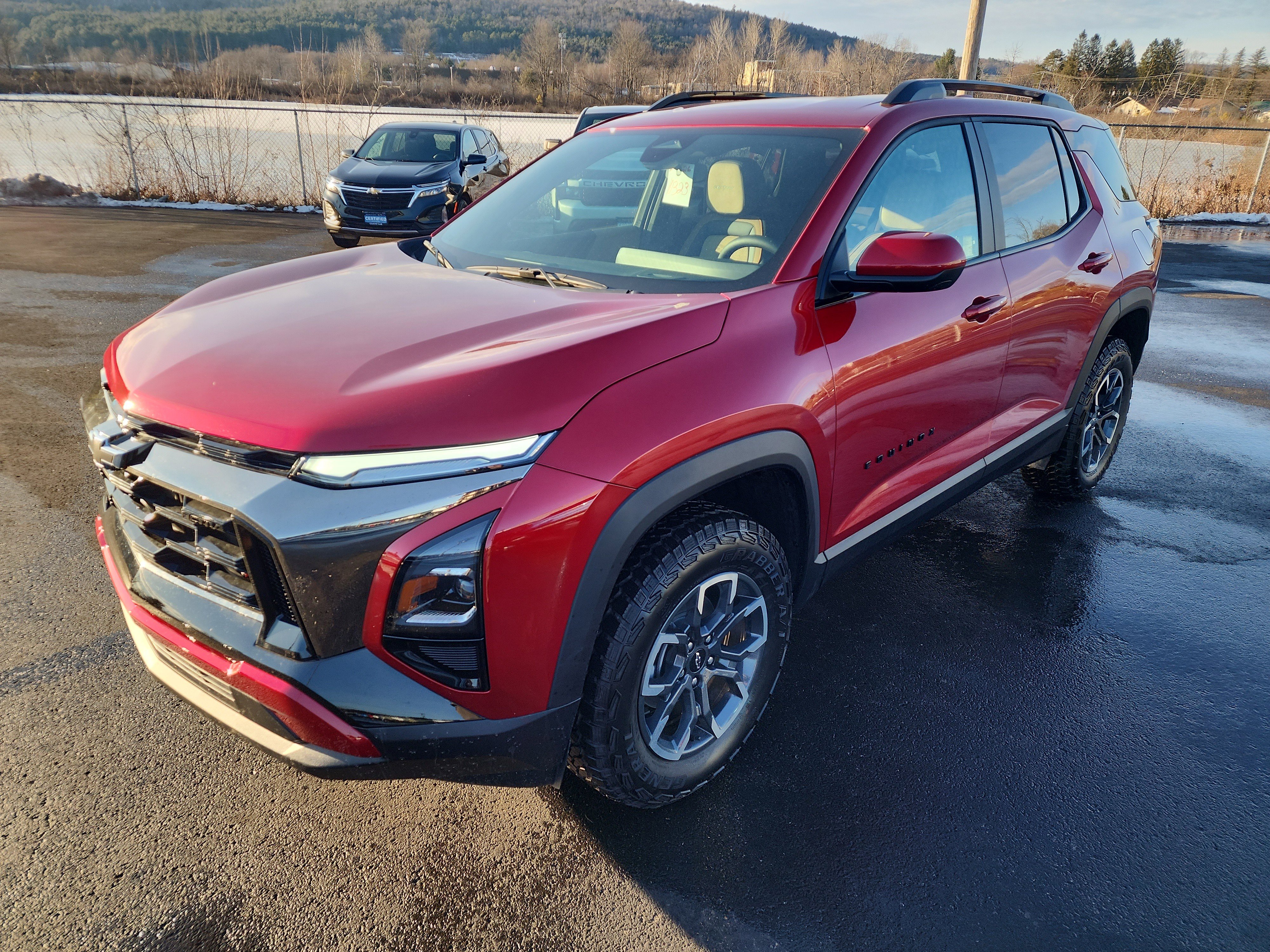 New 2026 Chevrolet Equinox ACTIV image 4