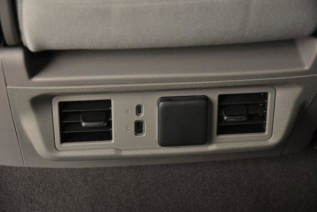 New 2025 GMC Sierra 1500 SLE w/ Preferred Package image 32