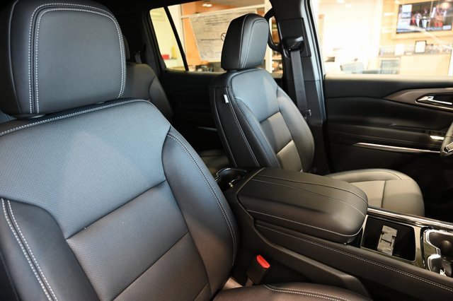 New 2026 Chevrolet Traverse LT w/ Driver Confidence Package image 8