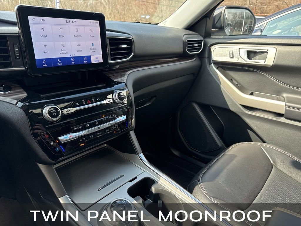 Used 2022 Ford Explorer Limited w/ Equipment Group 301A image 17